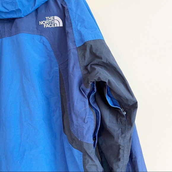 NORTH FACE men’s blue hyvent jacket size medium with hood - Picture 7 of 8
